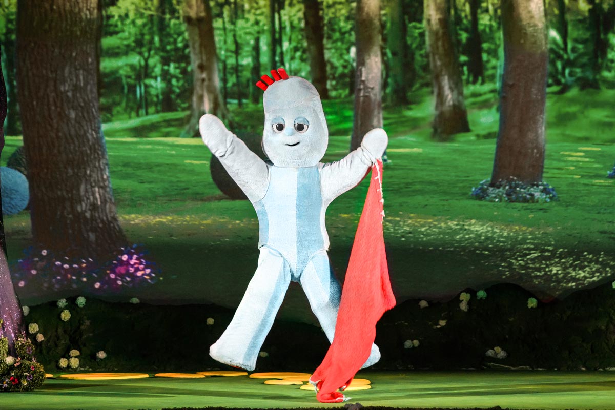 In The Night Garden Look Amazing Photos Of Igglepiggle s Brand New Show 